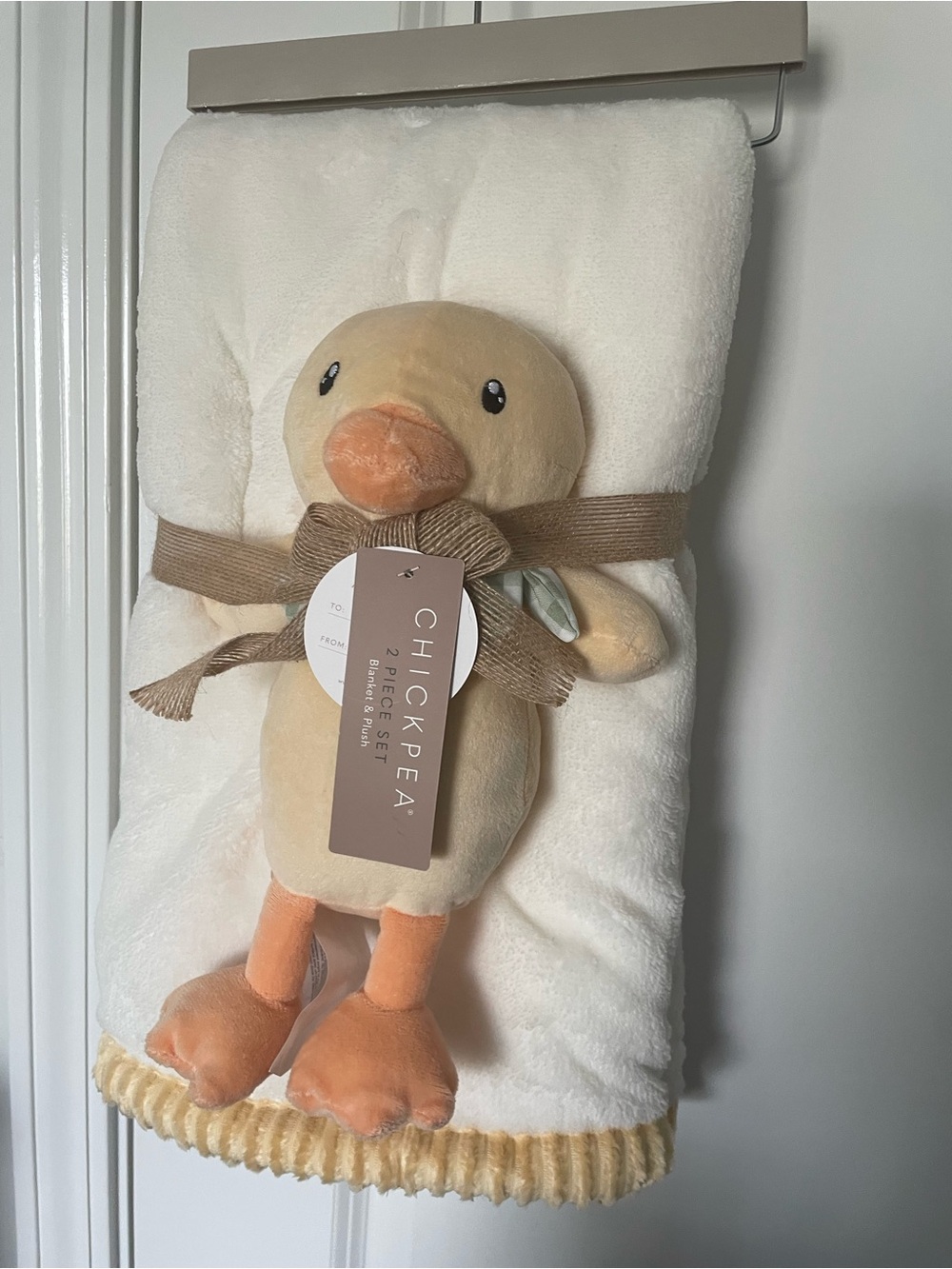 NEW Baby Blanket With Duck Plush Toy 2 Piece Gift Set 30x36 Chick Pea
